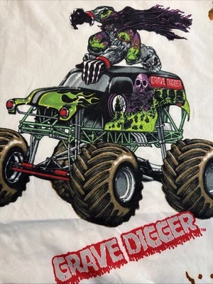 Monster Jam Twin Sheet Set 2 piece Flat & Fitted Sheet Grave Digger & Mutt - Image 1 of 4