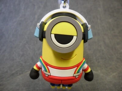 Minions NEW * Rollerskating Stuart Clip * Blind Bag Rise of Gru Movie Monogram - Image 1 of 4