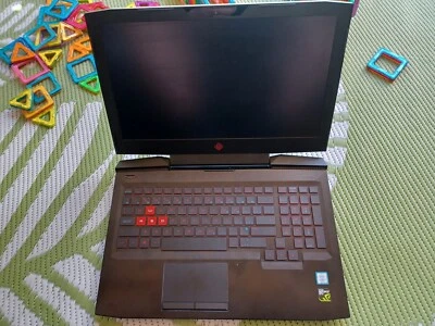 HP Omen Gaming Laptop 15-ce030ca 15.6" Intel® Core™ i7-7700HQ HD 1TB RAM 16GB - Image 1 of 4