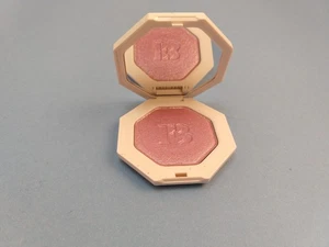 Evidenziatore Fenty Beauty Killawatt (8 g/0,28 oz/Wattabrat) senza scatola - Foto 1 di 5