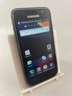 Samsung Galaxy S I9000 Black Three Network 8GB 4.0" 5MP 512MB Android Smartphone - Image 1 of 4