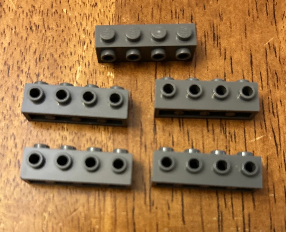 LEGO Lote de 5 Ladrillos Gris Oscuro 1x4 con Tachuelas Laterales Piezas de Repuesto 30414 Foto 1 de 1