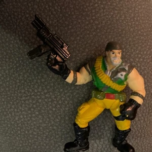 Vintage Small Soldiers Kip Killigan Figur PVC 1998 Cake Topper Figur 3" - Bild 1 von 3