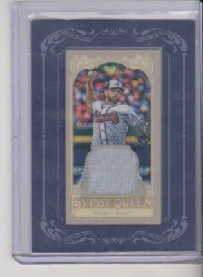 2012 Topps Gypsy Queen Tommy Hanson framed mini jersey Atlanta Braves - Image 1 of 2