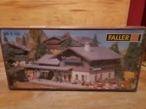 Faller HO Scale B-100 Station "Lengmoos" with Platform NEW SEALED - Picture 1 of 4