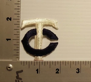 1-PCS MINNESOTA TWINS  (NAVY & WHITE)   VINTAGE EMBROIDERED PATCH - Picture 1 of 2