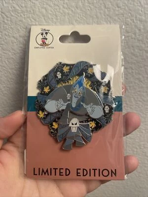 Disney Employee Center DEC Villains Halloween Wreath #1 Hercules Hades Pin LE - Image 1 of 4