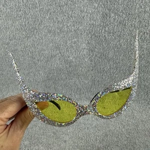 Gafas de sol DYCE Glitter Devil Horn lentes amarillas | Pulidas a mano CE 60 | Divertidas - Imagen 1 de 7