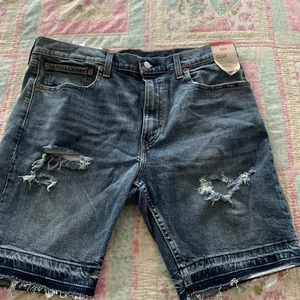 NEW Levi's 412 Slim 9" Men's Shorts Distressed Blue Size 36 - Picture 1 of 14