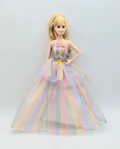 Barbie Signature Deseos de Cumpleaños Modelo Muñeca Musa Vestido Arco Iris 2019 Sin Pendientes - Imagen 1 de 15