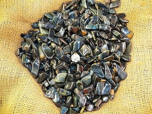 1000 Carat Lots of Polished Tumbled Blue Tiger Eye + FREE Faceted Gemstone - Picture 1 of 4