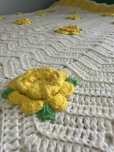 Vintage Handmade Crochet 3D Yellow Rose Green Chevron Afghan Blanket 108"x84" - Picture 1 of 9