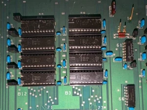 VINTAGE 1970'S PCB WITH 34 INTEL P2107C DYNAMIC MEMORY IC 4K X 1 CNC BOARD - Picture 1 of 6