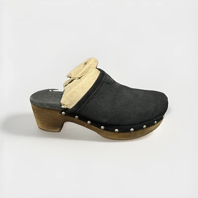 Zuecos sin cordones de madera de cuero para niñas pequeñas Ugg negros talla 13 Foto 1 de 4