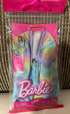 Moda para KEN - Cárdigan pastel, pantalones cortos azules, precio original Foto 1 de 2