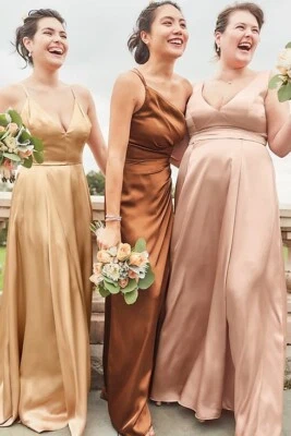 Vestido de Dama de Honor Charmeuse Cuello en V Profundo Línea A Nuevo con Etiquetas Foto 1 de 3