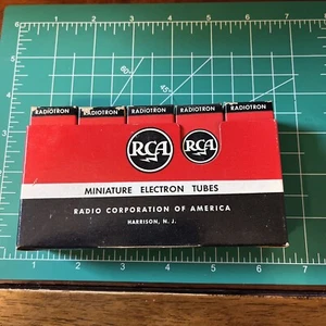 Set Of 5 RCA 12AT7/ECC81 NOS/NIB VACUUM TUBES - Picture 1 of 8