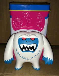 Yeti Matterhorn Abominable muñeco de nieve Park Starz serie 3 vinilo con estaño - Imagen 1 de 1