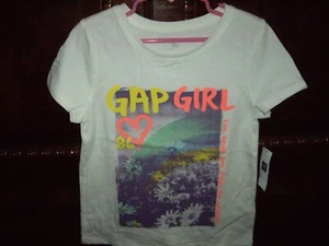 T2 NWT Girls Size S 6 7 GapKids White T-Shirt "Gap Girl" Flowers Short Sleeves - Picture 1 of 4