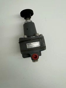 SIEMENS 40-100 Precision Pressure Regulator 1/4", 1.5-100 PSIG # NEW - Picture 1 of 6