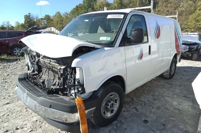 2017 吉姆西 Savana 2500 Van Transmission 原始设备制造商 78K 英里 (LKQ ~ 437046611) — 第 1/4 张图片