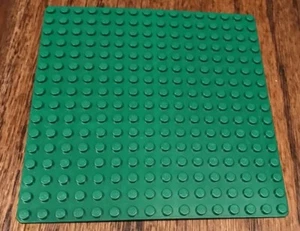 Lego Green 16x 16 Base Plate 5” X 5” - Picture 1 of 1