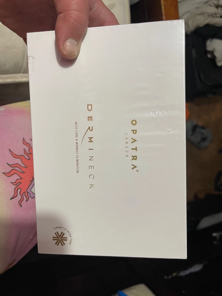 NEW Opatra London DermiNeck Light Therapy Anti-Aging Skincare Device New in Box - Image 1 of 1