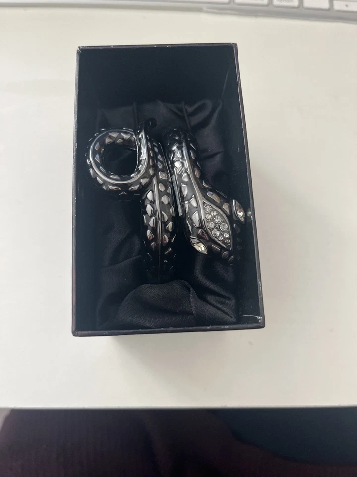 DEBENHAMS SILVER BLACK SPARKLY EYES Spring Hinged SNAKE BRACELET New in Box - Image 1 of 4