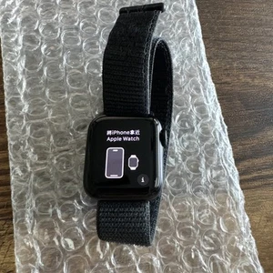 Apple Watch SE 2nd Generation 40mm Midnight Aluminum GPS Only - Photo 1 sur 4