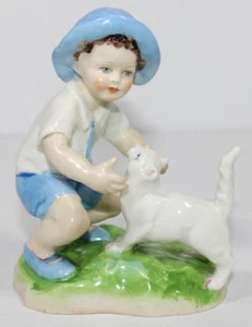 De colección 4 1/4" Doughty Royal Worcester SEPTIEMBRE Mes Niño con Estatuilla de Gato 3457 - Imagen 1 de 5