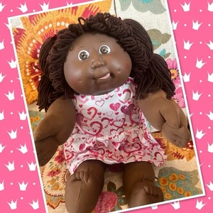Lovely Vintage Cabbage Patch Kids Doll Girl HM11 Dark Skin AA Cheeky - Picture 1 of 13
