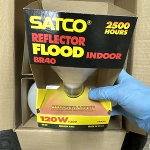 120BR/FL  SATCO Reflector Flood BR40 Indoor 120W 130V 2500 Hours S4455 - Picture 1 of 3