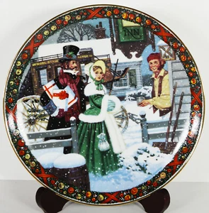 9" NEW 1986 Christmas Song Chestnuts Roasting Carollers Porcelain Plate American - Picture 1 of 6