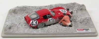 MODELLINO AUTO STATICO BEST MODEL ALFA ROMEO TZ2 LE MANS 1965 ZECCOLI-ROSINSKI - Immagine 1 di 4