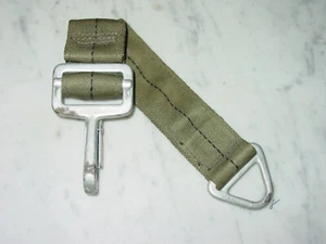 Military Olive Green Parachute Harness D Clip! - Picture 1 of 3