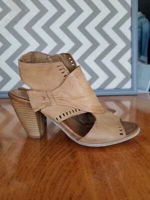 Miz Mooz Moonlight Tan Leather Zip Up Heels Size 37 US 6 - Image 1 of 4