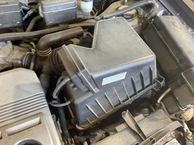 Purificador de aire 3,3 L VIN P quinto dígito compatible con 04-07 Highlander 4694590 Foto 1 de 4