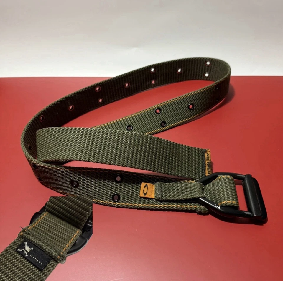 Cinturón Oakley Cyber Grunge Vintage Años 90 Hebilla de Metal Gorpcore Verde Musgo Ajustable Foto 1 de 4