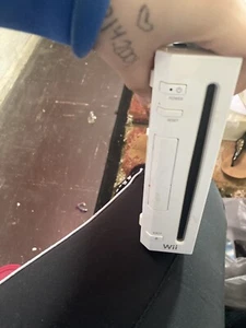 Wii - Picture 1 of 11