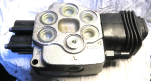 Salami VD6A/DL1/D/U5S Hydraulic Directional Control Spool Valve(160-C4) - Picture 1 of 7