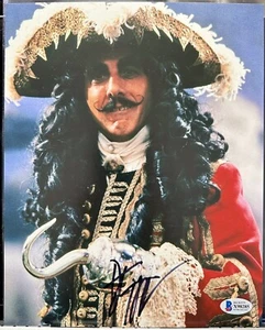 FOTO GANCIO FIRMATA DUSTIN HOFFMAN 8X10 PETER PAN AUTOGRAFO VINCITORE OSCAR BAS COA - Foto 1 di 3