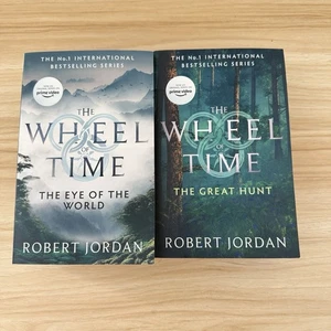 The Wheel of Time by Robert Jordan Bundle x2 Paperback Books Digital SIGNED - Picture 1 of 15