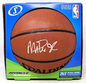 Magic Johnson Signed Spalding NBA Full Size I/O Basketball - PSA/DNA - AUTO - Picture 1 of 3