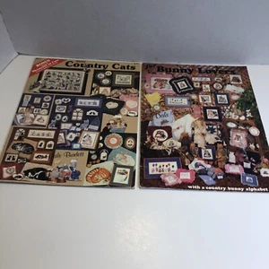 2 Dale Burdett verschiedene Kreuzstich Muster Bücher Lot Katzen Hasen - Bild 1 von 14