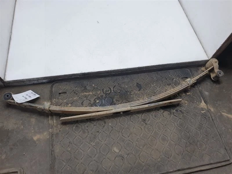 2003 TOYOTA TUNDRA SR5 3.4L RWD AT PASSENGER SIDE REAR LEAF SPRING ASSEMBLY  Foto 1 de 4