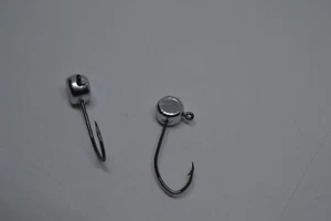 1/16 FREE STYLE / PILL HEAD JIG HEAD  #6  BLACK MUSTAD SICKLE JIG TYING 100 - Picture 1 of 1