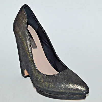 Zapatos de salón BCBG MAXAZRIA 6.5 negros metálicos cubiertos de cuero tacón de cuña plataforma Foto 1 de 4