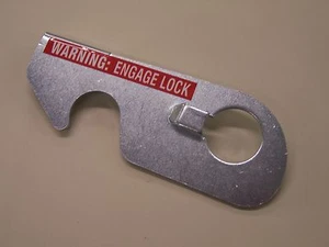 STARCRAFT SKAMPER PALOMINO NORTHSTAR TRUCK CAMPER HECO LOCK RIGHT - Picture 1 of 3