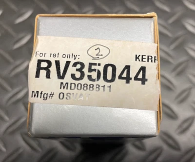 Osvat Intake Valve - 07875N / MD088811 - (Set of 2) -For Mitsubishi Sigma & More - Image 1 of 3