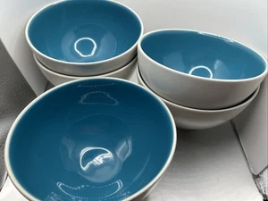 Vtg Set of 5 Crate & Barrel Soup/Cereal Bowls White w/ Teal Blue Interior NICE! - Picture 1 of 5